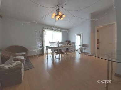 Upper  Apartment