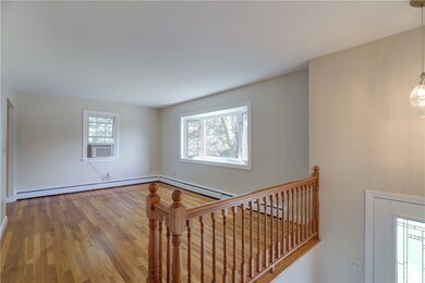 22 Reardon Dr, Middletown, RI 02842 - photo 6