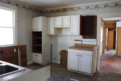 2705 Main St, Anderson, IN 46016 - photo 5