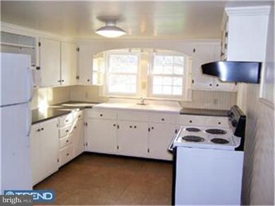 4149 Applebutter Rd, Perkasie, PA 18944 - photo 2