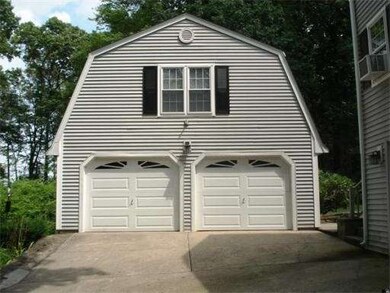 109 Pine Ridge Dr, Franklin, MA 02038 - photo 2
