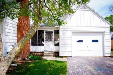 Garage and breezeway!