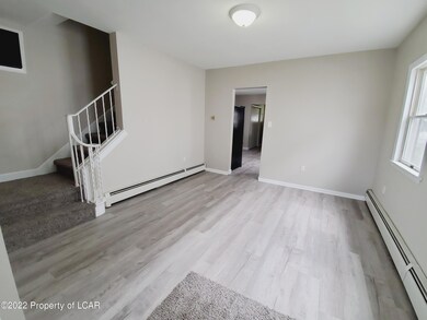 321 Shoemaker St, Kingston, PA 18704 - photo 5