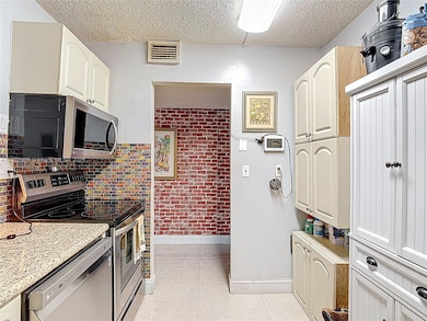 8635 NW 8th St unit 103, Miami, FL 33126 - photo 7