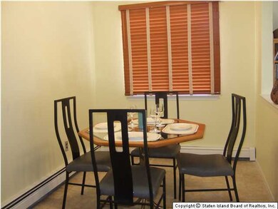 85 Gardenia Ln, Staten Island, NY 10314 - photo 4