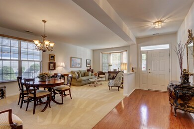 WELCOMING LIVING ROOM