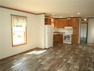 360 S Delaware Dr unit 13, Easton, PA 18042 - photo 2