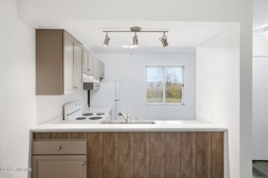 2275 N Cable Rd unit 137, Lima, OH 45807 - photo 6