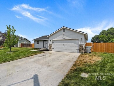 1300 Willow Creek Dr, Nampa, ID 83686 - photo 2
