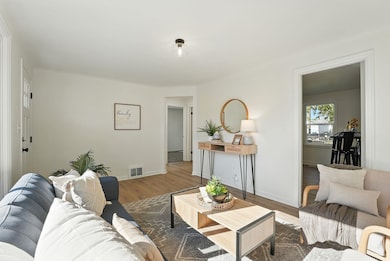 5111 N Elgin St, Spokane, WA 99205 - photo 6