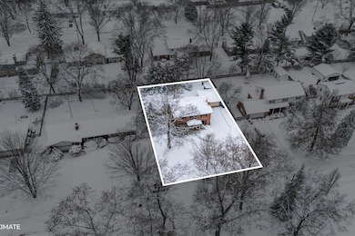 2616 Lomond Dr, Kalamazoo, MI 49008 - photo 3