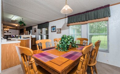 Dining Area 1