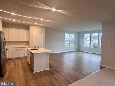 37 Taft Ave, Ranson, WV 25438 - photo 2