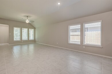 31022 Regal Elm Ln, Conroe, TX 77385 - photo 6