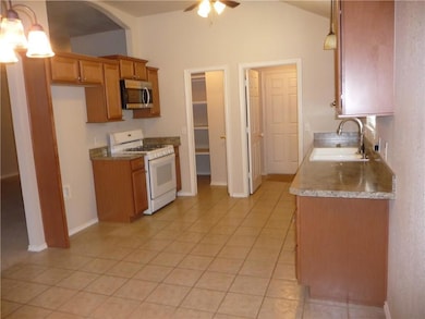 2205 SE 6th St, Moore, OK 73160 - photo 3