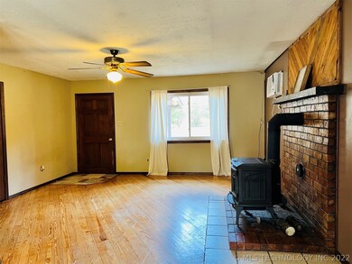 56498 S 714 Rd, Colcord, OK 74338 - photo 3