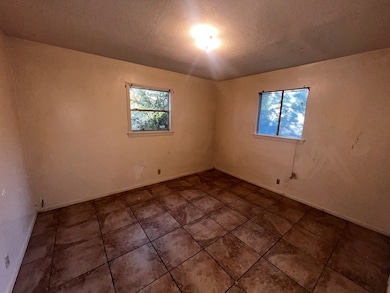 224 Shellwood Dr, Wake Village, TX 75501 - photo 4