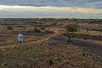 000 S County Rd 195, Arnett, OK 73832 - photo 2