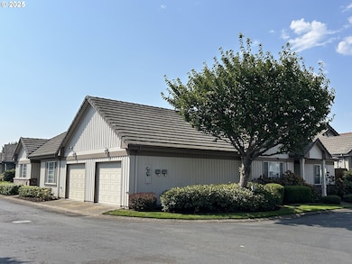 1880 Lake Cove Ave, Eugene, OR 97408 - photo 2