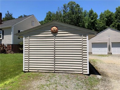 402 Playground Rd, Archdale, NC 27263 - photo 4