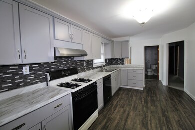 12701 W Crescent Ave, Waukegan, IL 60085 - photo 5