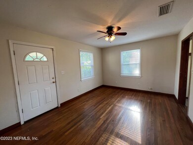 5550 Royce Ave, Jacksonville, FL 32205 - photo 3