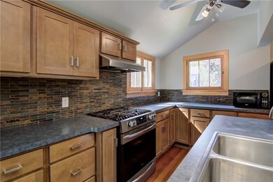 2029 4th St, Eau Claire, WI 54703 - photo 7