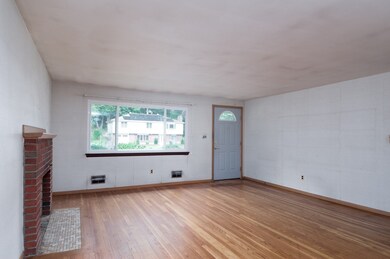 6 Laurie Ln, Framingham, MA 01701 - photo 5