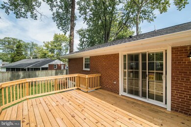 8816 Lagrange St, Lorton, VA 22079 - photo 6