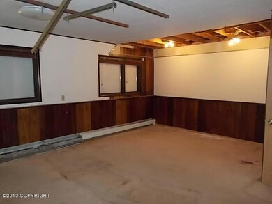 111-126038 Family Room