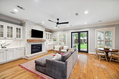 1719 Lamonte Ln, Houston, TX 77018 - photo 2