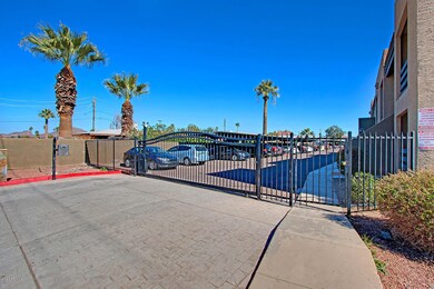 1241 N 48th St Phoenix AZ-large-002-6-Co