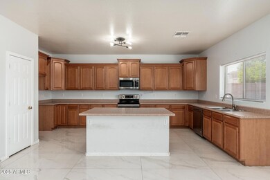 22966 W Hopi St - 08