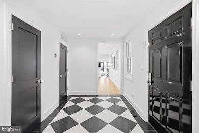 3418 Reservoir Rd NW, Washington, DC 20007 - photo 4