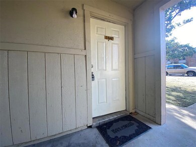 8022 Cambridge Cir unit A, White Settlement, TX 76108 - photo 2