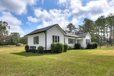 509 Augusta Rd, Edgefield, SC 29824 - photo 4