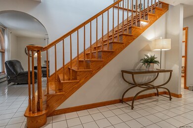 48 Scott Dr, Troy, NY 12180 - photo 5