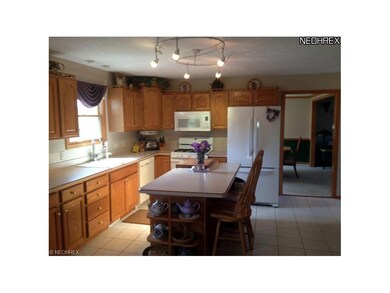 9592 Amberwood Ct, Broadview Heights, OH 44147 - photo 6