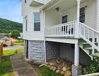 Front Entry and walkout for basement