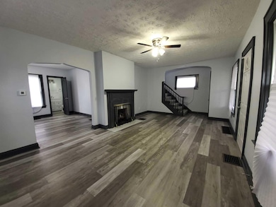 696 S Hague Ave, Columbus, OH 43204 - photo 4