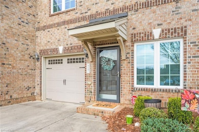 717 Piedmont Crossing Dr, High Point, NC 27265 - photo 3