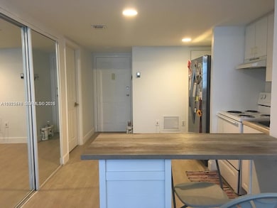 999 Brickell Bay Dr unit 209, Miami, FL 33131 - photo 6