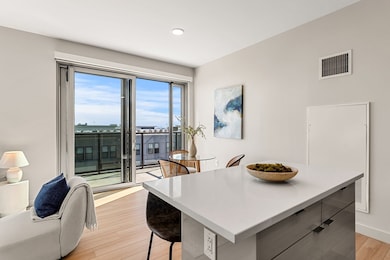 Slip45 unit 601, Boston, MA 02128 - photo 4