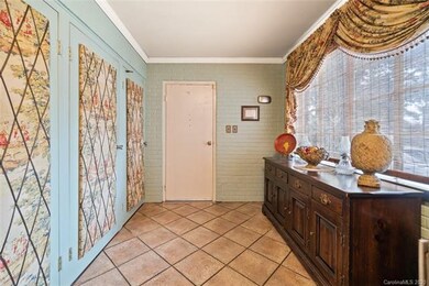 515 Queens Ct, Statesville, NC 28677 - photo 4