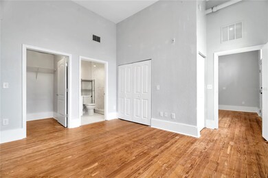 1090 10th St N unit 5, Saint Petersburg, FL 33705 - photo 7