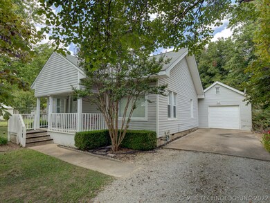 224 W Knoxville St, Broken Arrow, OK 74012 - photo 2