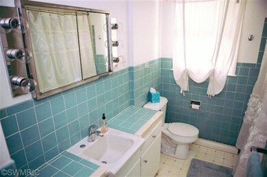 1804 Emerald Ave NE, Grand Rapids, MI 49505 - photo 6