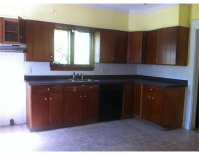 14 Lucerne Rd unit 14, Springfield, MA 01119 - photo 2