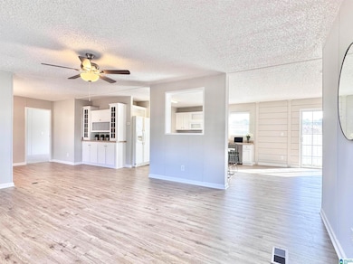 152 Town Creek Ln, Talladega, AL 35160 - photo 4