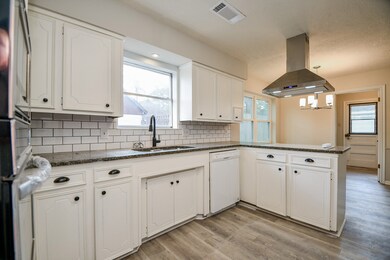 1005 Candlelight Ln, Houston, TX 77018 - photo 5